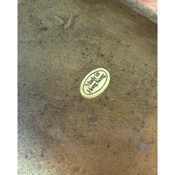 Vintage Brass Shell Wall Decor | Spiral Shell | Hollywood Regency - Picture 5 of 10